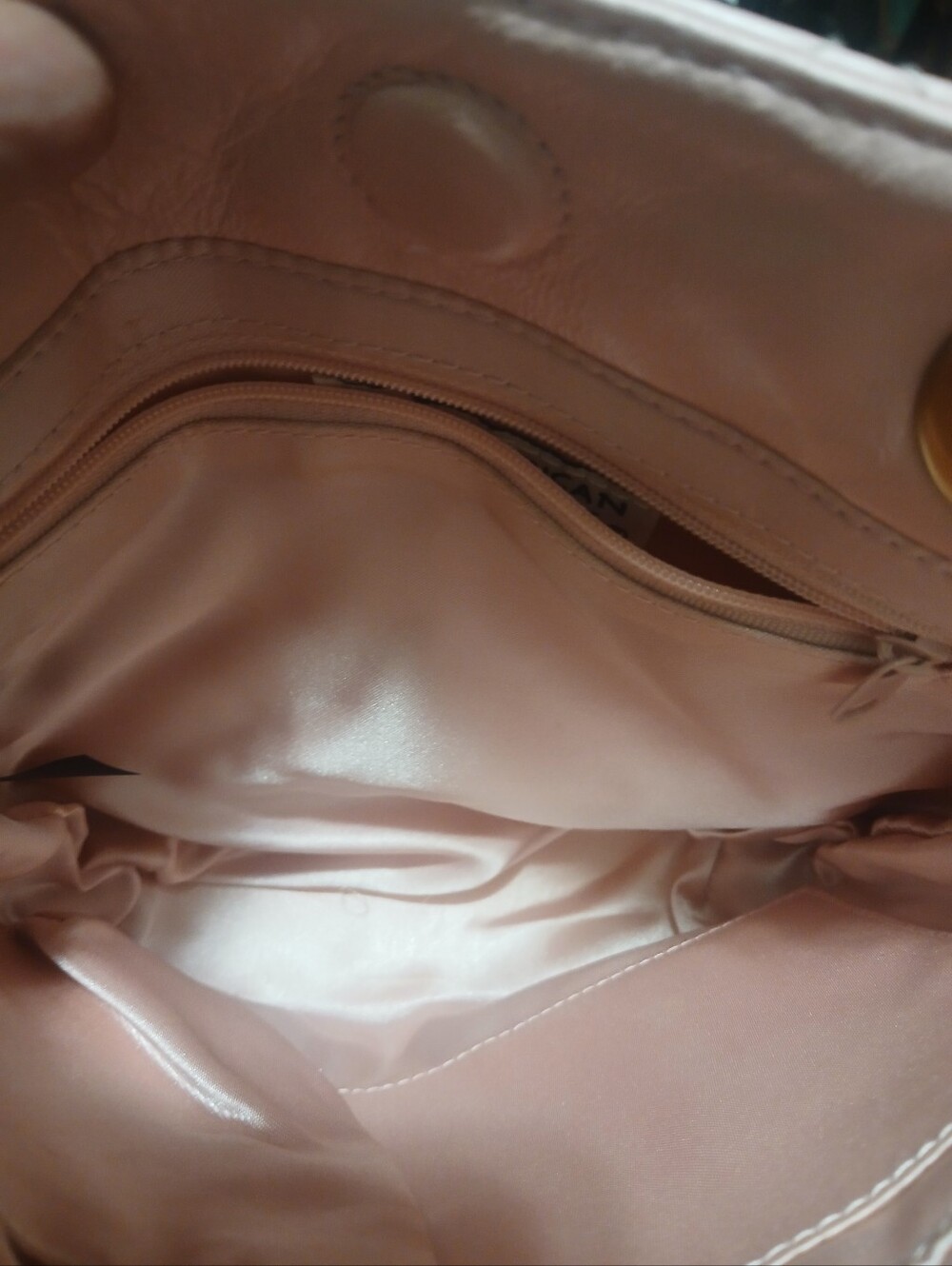 EUC Quilted Pink Leather Bucket Satchel - Picture 6 of 7